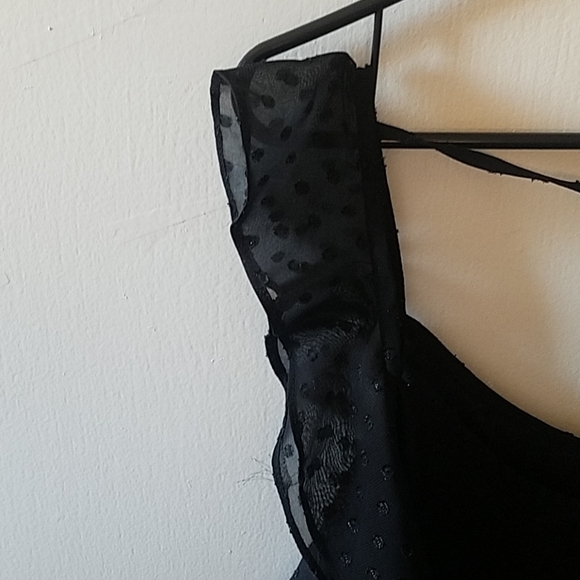 Flirty, flutter sleeve blouse - Picture 3 of 5